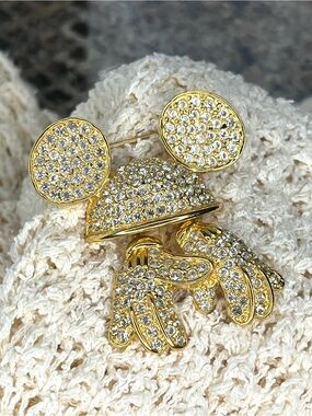 VTG Napier X Disney Gold Tone Pave Rhinestone Mickey Mouse Ears & Gloves Brooch